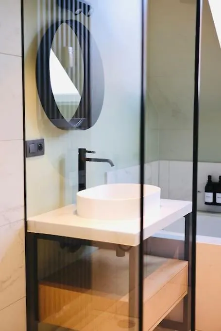 Luxury 200Sqm Appartment / Hot Tub / Sauna Brussels 0*,