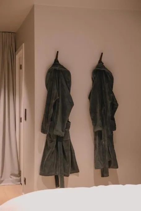 Luxury 200Sqm Appartment / Hot Tub / Sauna Brussels Apartment